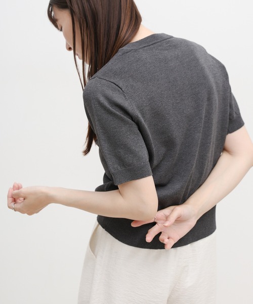 select MOCA(セレクトモカ)の「フロントポケットシンプルカーディガン(カーディガン/ボレロ・レディース・チャコールグレー/ライトピンク/ブルー/アイボリー・FREE)」の5枚目の写真