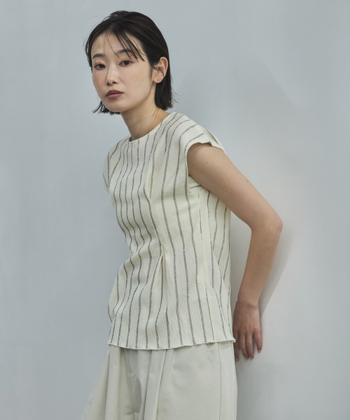 feepur（フェピュール）の「ワッシャーストライプタックブラウス（シャツ/ブラウス・レディース・アイボリー/ブラック・MEDIUM）」の12枚目の写真