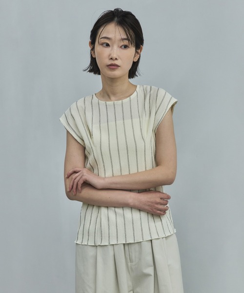 feepur（フェピュール）の「ワッシャーストライプタックブラウス（シャツ/ブラウス・レディース・アイボリー/ブラック・MEDIUM）」の15枚目の写真
