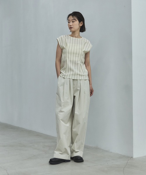 feepur（フェピュール）の「ワッシャーストライプタックブラウス（シャツ/ブラウス・レディース・アイボリー/ブラック・MEDIUM）」の7枚目の写真