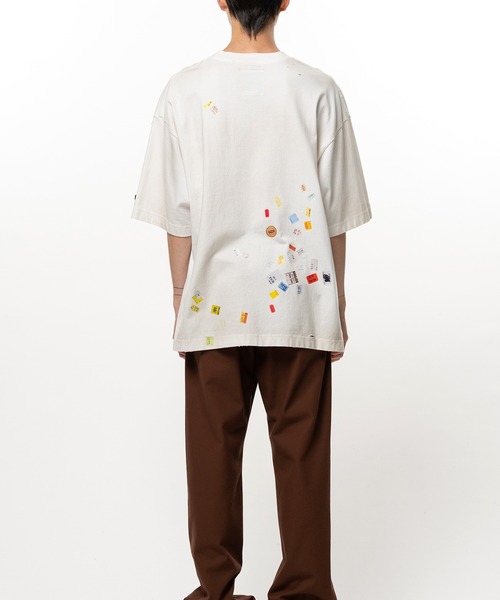 Maison MIHARA YASUHIRO(メゾンミハラヤスヒロ)の「Price Tag Sticker Printed T-shirt(Tシャツ/カットソー・メンズ・ホワイト/ブラック・44/46/48)」の5枚目の写真