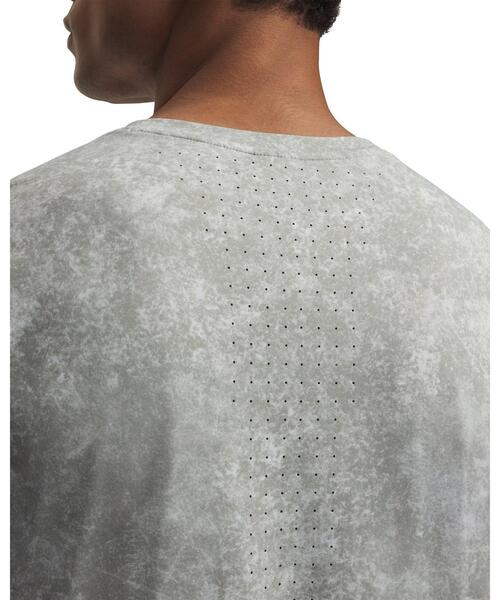 UNDER ARMOUR(アンダーアーマー)の「UAベロシティプロ プリント ショートスリーブ Tシャツ(ランニング/メンズ)(Tシャツ/カットソー・メンズ・グレー系その他・M/S/L/2XL/XL)」の3枚目の写真