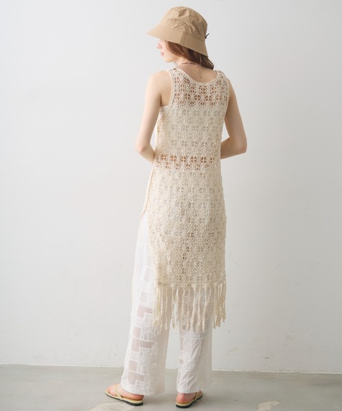 Crisp(クリスプ)の「flower motif fringe onepiece / フラワーモチーフフリンジワンピース(チュニック・レディース・アイボリー・FREE)」の4枚目の写真