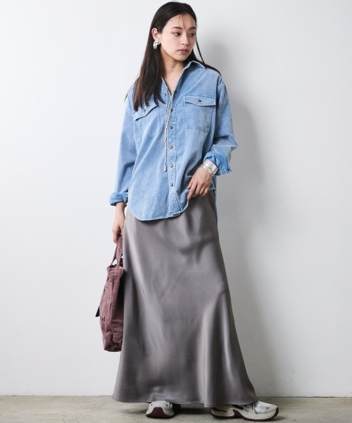 CHIC STYLE(シックスタイル)の「Aラインサテンマキシスカート<大きいサイズ有>シックスタイル(スカート・レディース・シルバーグレー/レオパード・3L/LL/L/M/5L/4L)」の3枚目の写真