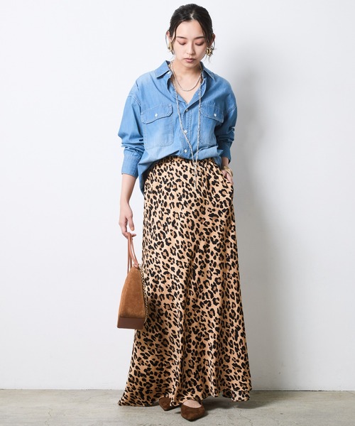 CHIC STYLE(シックスタイル)の「Aラインサテンマキシスカート<大きいサイズ有>シックスタイル(スカート・レディース・シルバーグレー/レオパード・3L/LL/L/M/5L/4L)」の6枚目の写真