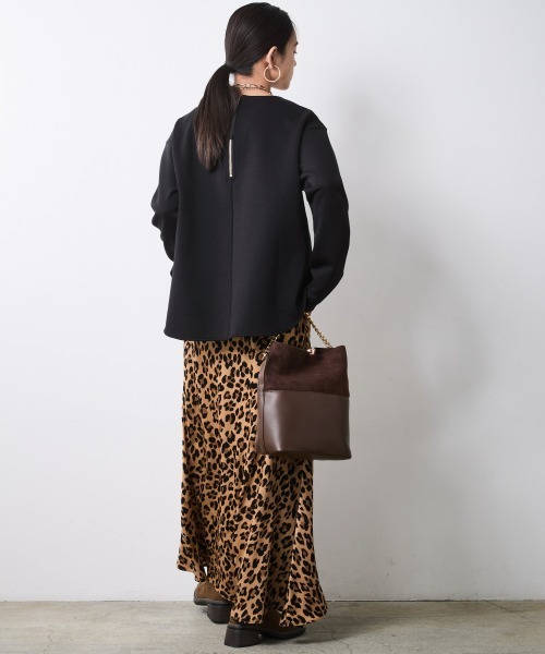 CHIC STYLE(シックスタイル)の「Aラインサテンマキシスカート<大きいサイズ有>シックスタイル(スカート・レディース・シルバーグレー/レオパード・3L/LL/L/M/5L/4L)」の13枚目の写真