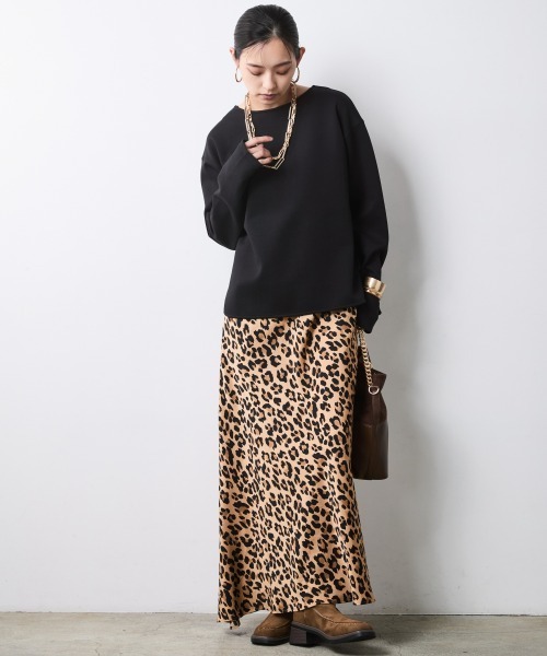 CHIC STYLE(シックスタイル)の「Aラインサテンマキシスカート<大きいサイズ有>シックスタイル(スカート・レディース・シルバーグレー/レオパード・3L/LL/L/M/5L/4L)」の17枚目の写真