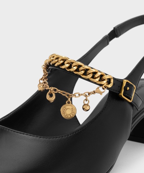 CHARLES & KEITH(チャールズ & キース)の「ダブルチェーン チャーム メリージェーン スリングバックパンプス(パンプス・レディース・オフホワイト/ブラック・23.5cm/24.5cm/22.5cm)」の16枚目の写真