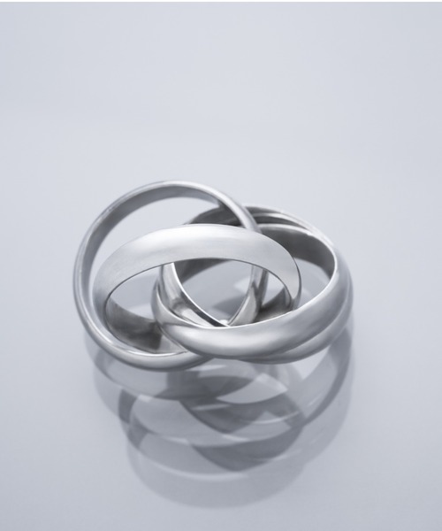 YArKA（ヤーカ）の「【YArKA/ヤーカ】quad 4layer volume ring [oasV4] / 4レイヤー甲丸ボリュームリング（リング・レディース・シルバー・#13/#11/#19）」の7枚目の写真