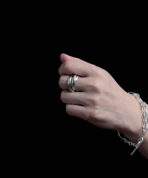 YArKA（ヤーカ）の「【YArKA/ヤーカ】quad 4layer volume ring [oasV4] / 4レイヤー甲丸ボリュームリング（リング・レディース・シルバー・#13/#11/#19）」の2枚目の写真
