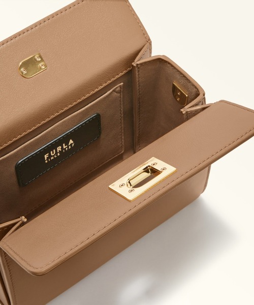 FURLA(フルラ)の「フルラ アルコ(Furla Arco) ミニショルダーバッグ(ショルダーバッグ・レディース・ブラック/モカ・ONE SIZE)」の11枚目の写真