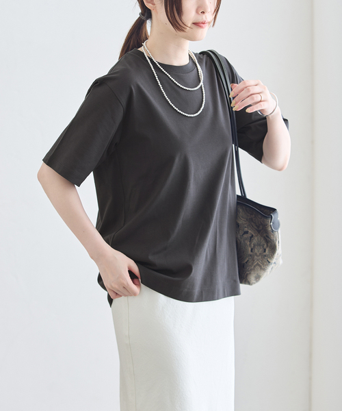 journal standard L'essage(ジャーナルスタンダードレサージュ)の「47/2スーピマコンパクトTシャツ(Tシャツ/カットソー・レディース・ホワイト/オリーブ/グレー・FREE)」の1枚目の写真
