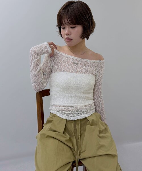 mline（エムライン）の「[mline]オフショル ドレープトップス（Tシャツ/カットソー・レディース・アイボリー/チャコールグレー・FREE）」の6枚目の写真