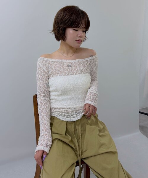 mline（エムライン）の「[mline]オフショル ドレープトップス（Tシャツ/カットソー・レディース・アイボリー/チャコールグレー・FREE）」の7枚目の写真