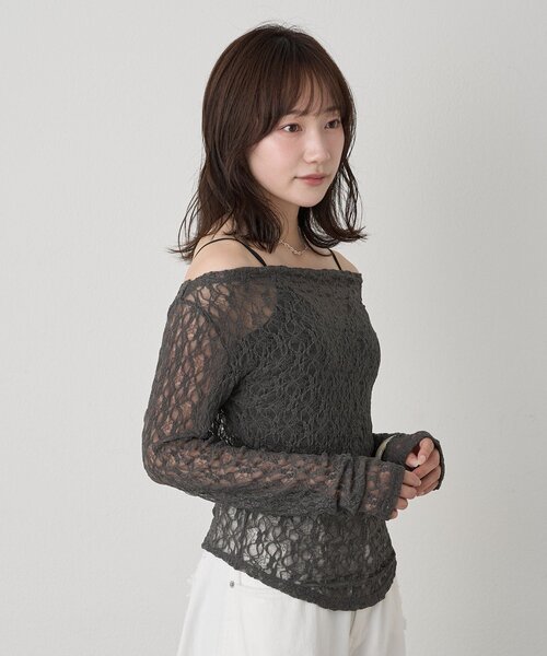 mline（エムライン）の「[mline]オフショル ドレープトップス（Tシャツ/カットソー・レディース・アイボリー/チャコールグレー・FREE）」の11枚目の写真