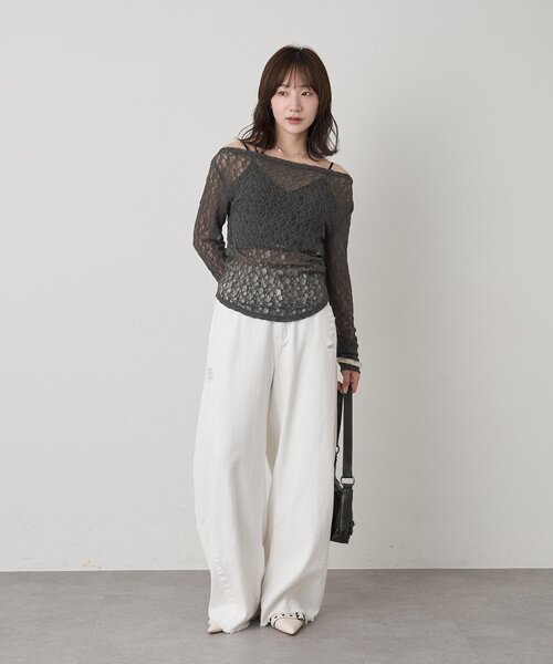 mline（エムライン）の「[mline]オフショル ドレープトップス（Tシャツ/カットソー・レディース・アイボリー/チャコールグレー・FREE）」の9枚目の写真