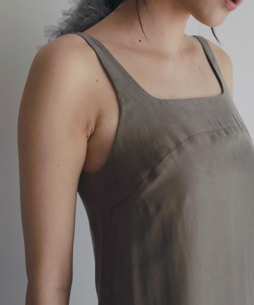 anuke（アンヌーク）の「Squareneck Pencil Onepiece（ワンピース・レディース・モカ/ブラック・36inch/38inch）」の8枚目の写真