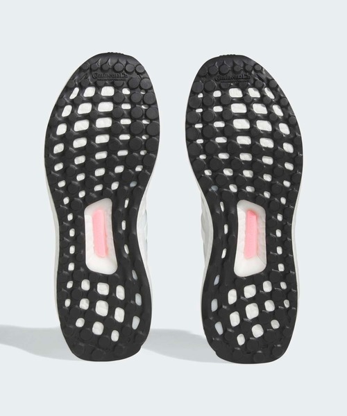 adidas（アディダス）の「ウルトラブースト 1.0 DNA / Ultraboost 1.0 DNA / アディダス adidas（スニーカー・レディース・ホワイト・22.0cm/22.5cm/23.0cm/23.5cm/24.0cm/24.5cm/25.0cm/25.5cm/26.0cm）」の3枚目の写真