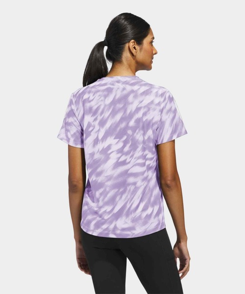 adidas(アディダス)の「オウン ザ ラン 総柄プリント 半袖Tシャツ / アディダス adidas(Tシャツ/カットソー・レディース・パープル・XX-LARGE/LARGE/MEDIUM/SMALL/X-LARGE/X-SMALL)」の2枚目の写真