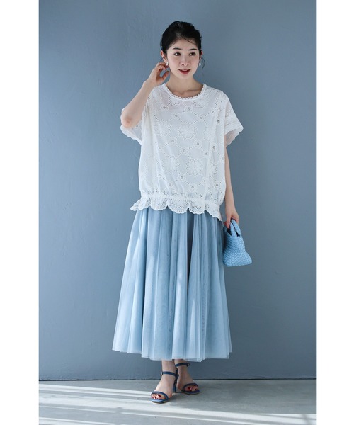 cawaii(カワイイ)の「風舞い込むパンチングフラワーブラウストップス(シャツ/ブラウス・レディース・ブラウン/ホワイト・FREE)」の7枚目の写真