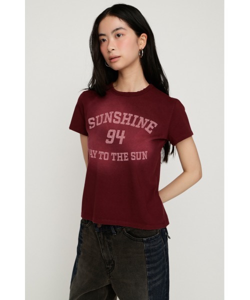 SLY（スライ）の「SPRAY OVER LOGO T/SH スプレーオーバーロゴトップス 秋服 春服 夏服（Tシャツ/カットソー・レディース・バーガンディー/ブルー/カーキ・FREE）」の16枚目の写真