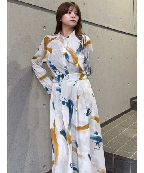 MURUA（ムルーア）の「サイドベルトタックフレアマキシワンピース　秋服（ワンピース・レディース・アイボリー/ブラック/ブルー・FREE）」の19枚目の写真