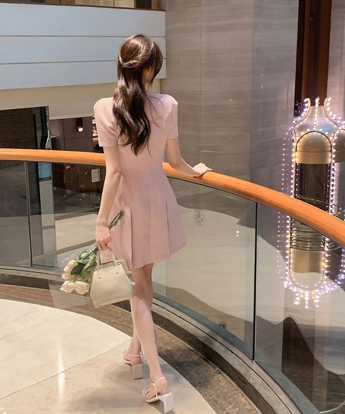 Girly Doll(ガーリードール)の「サマーツイードボックスプリーツミニワンピース(ワンピース・レディース・ピンク/ベージュ・M/L)」の17枚目の写真
