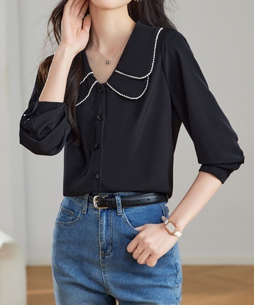 AMAJI(アマジ)の「フェイクパール ダブルカラー シフォンブラウス(シャツ/ブラウス・レディース・ブラック・MEDIUM/LARGE/X-LARGE/SMALL)」の3枚目の写真
