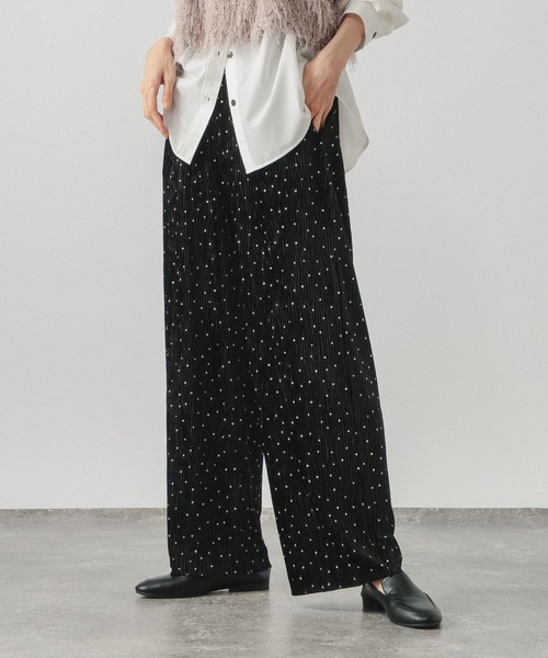 GLOBAL WORK(グローバルワーク)の「セルフカットベロアプリーツパンツ/1049228(その他パンツ・レディース・ブラック系その他/ブラック/ダークブラウン・LARGE/MEDIUM)」の2枚目の写真