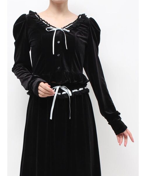 jouetie(ジュエティ)の「ベロアレースパフスリーブトップス(Tシャツ/カットソー・レディース・オフホワイト/ブラック・FREE)」の7枚目の写真
