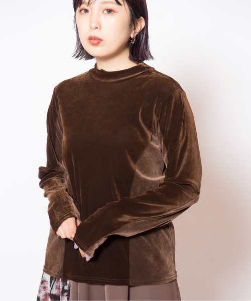 OSMOSIS(オズモーシス)の「フロッキーハイネック切替長袖Tシャツ(Tシャツ/カットソー・レディース・ブラウン/グレー/ブラック・ONE SIZE)」の1枚目の写真