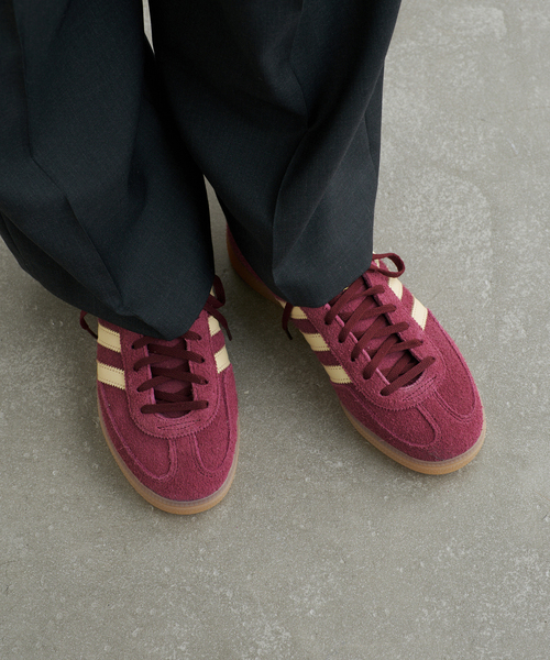 IENA(イエナ)の「adidas originals HANDBALL SPEZIAL W スニーカー JKK0932/KK0929(スニーカー・レディース・ベージュ/ボルドー・24.5cm/22.5cm/25cm/23cm/23.5cm/24cm)」の11枚目の写真