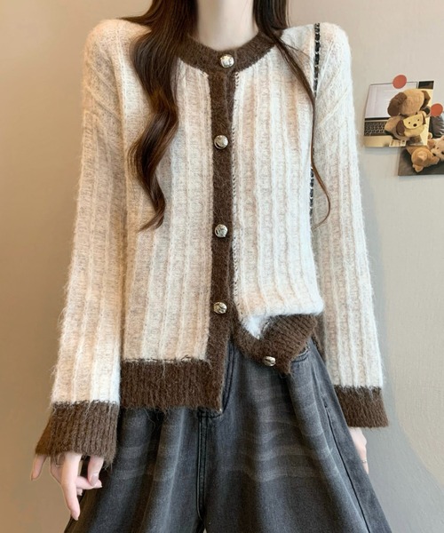 LUCPY(ラクピー)の「配色ラインケーブルニットカーディガン(カーディガン/ボレロ・レディース・ブルー/ホワイト/グレー・FREE)」の4枚目の写真