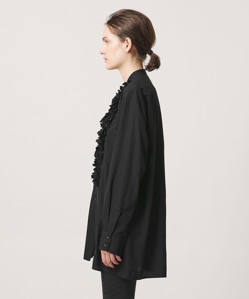 Pheeta(フィータ)の「<Pheeta>Vivien ノーカラーシャツ / 016C-22(シャツ/ブラウス・レディース・ブラック/ホワイト・FREE)」の19枚目の写真