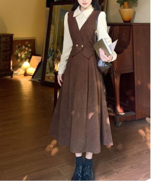 ＆soiree（アンドソワレ）の「シャツレイヤード風フレアワンピース（ワンピース・レディース・ブラウン・SMALL/MEDIUM/LARGE/X-LARGE）」の2枚目の写真