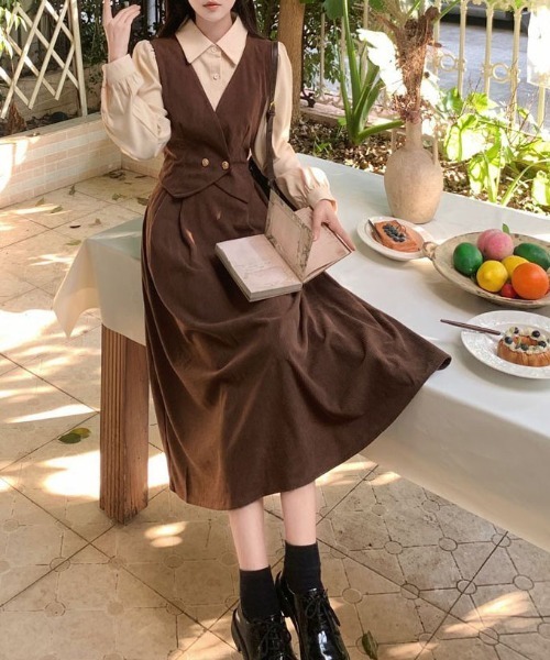 ＆soiree（アンドソワレ）の「シャツレイヤード風フレアワンピース（ワンピース・レディース・ブラウン・SMALL/MEDIUM/LARGE/X-LARGE）」の4枚目の写真
