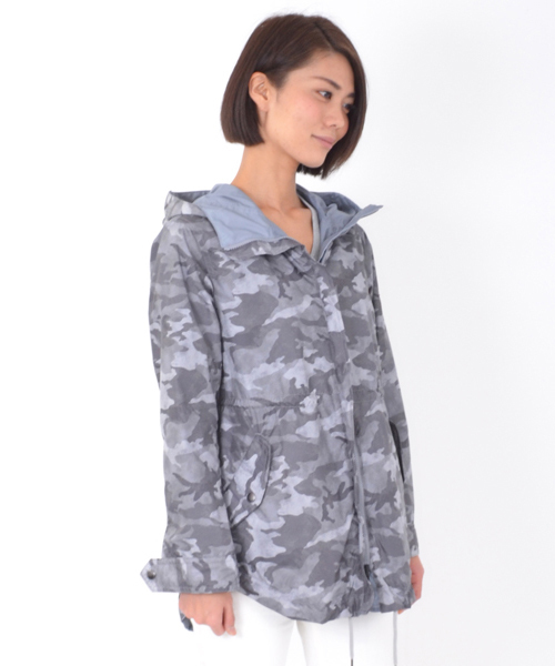 TATRAS(タトラス)の「TATRAS(タトラス)エクスクルーシブリバーシブルモッズコート(モッズコート・レディース・ライトグレー・1/3/2)」の3枚目の写真