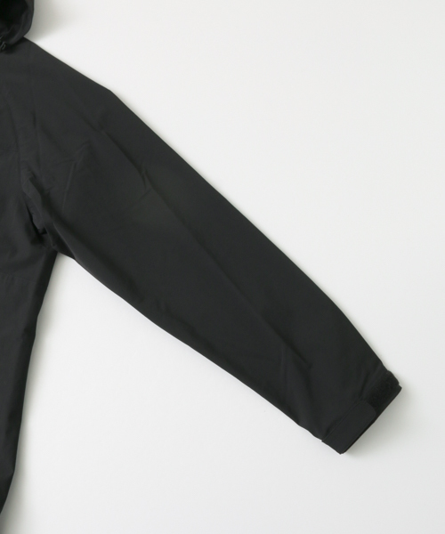 URBAN RESEARCH(アーバンリサーチ)の「UR COMFORT STRETCH SHELL(ブルゾン・メンズ・ブラック・MEDIUM/LARGE)」の17枚目の写真