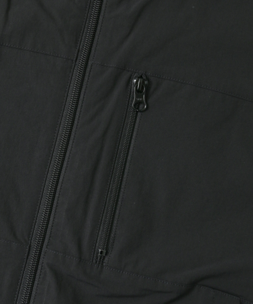 URBAN RESEARCH(アーバンリサーチ)の「UR COMFORT STRETCH SHELL(ブルゾン・メンズ・ブラック・MEDIUM/LARGE)」の20枚目の写真