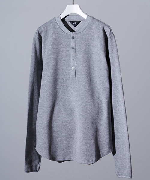 wjk black（ﾀﾞﾌﾞﾙｼﾞｪｲｹｲﾌﾞﾗｯｸ）の「【wjk black】≪STUDIOUS限定≫HEAVY WAFFLE HENRYNECK（Tシャツ/カットソー・メンズ・トップグレー/ホワイト・1/3/2）」の2枚目の写真