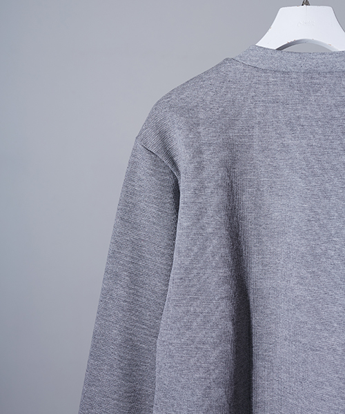 wjk black（ﾀﾞﾌﾞﾙｼﾞｪｲｹｲﾌﾞﾗｯｸ）の「【wjk black】≪STUDIOUS限定≫HEAVY WAFFLE HENRYNECK（Tシャツ/カットソー・メンズ・トップグレー/ホワイト・1/3/2）」の11枚目の写真