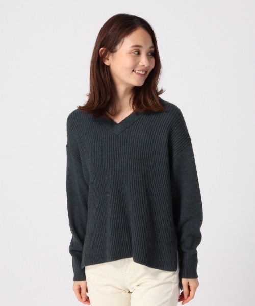 GLOBAL WORK（グローバルワーク）の「7ゲージイタリアアゼVネックプルオーバー/758005（ニット/セーター・レディース・ダークブラウン/ホワイト/レッド/ブルー/ダークグレー・SMALL/LARGE/MEDIUM）」の4枚目の写真