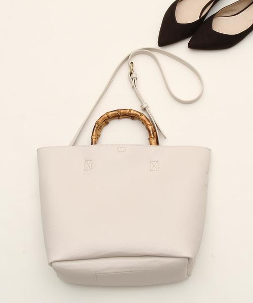 coen（コーエン）の「【新色:ベージュ/マスタード/ダークグリーン】フェイクレザーバンブー2WAYトートバッグ（トートバッグ・レディース・ブラック/ブラウン/オフホワイト/ベージュ/マスタード/ダークグリーン・FREE）」の11枚目の写真