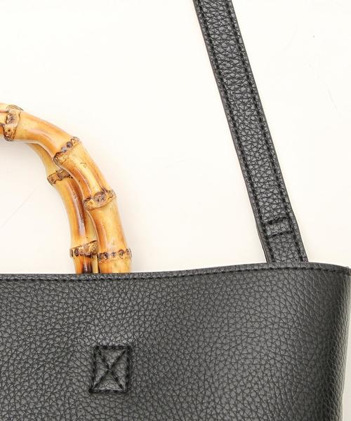 coen（コーエン）の「【新色:ベージュ/マスタード/ダークグリーン】フェイクレザーバンブー2WAYトートバッグ（トートバッグ・レディース・ブラック/ブラウン/オフホワイト/ベージュ/マスタード/ダークグリーン・FREE）」の16枚目の写真