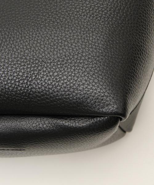 coen（コーエン）の「【新色:ベージュ/マスタード/ダークグリーン】フェイクレザーバンブー2WAYトートバッグ（トートバッグ・レディース・ブラック/ブラウン/オフホワイト/ベージュ/マスタード/ダークグリーン・FREE）」の18枚目の写真