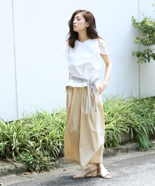 laboratory work（ラボラトリーワーク）の「タックエアリーワイドパンツ（その他パンツ・レディース・杢グレー/ベージュ/ブルー・MEDIUM/SMALL）」の17枚目の写真