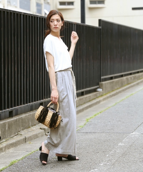 laboratory work（ラボラトリーワーク）の「タックエアリーワイドパンツ（その他パンツ・レディース・杢グレー/ベージュ/ブルー・MEDIUM/SMALL）」の16枚目の写真