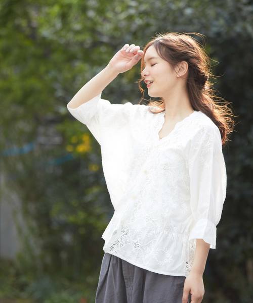 CUBE SUGAR（キューブシュガー）の「スカラップレース6分袖ブラウス（シャツ/ブラウス・レディース・ホワイト/ブラック/イエロー/レッド・M）」の18枚目の写真