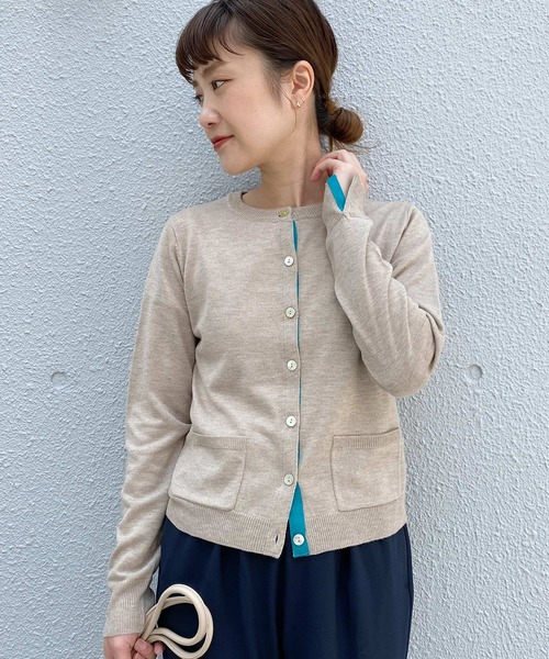 PICCIN（ピッチン）の「シェルボタンバイカラーカーディガン（カーディガン/ボレロ・レディース・ネイビー/ピンク/グリーン/アイボリー/マスタード/ラベンダー/ブラック/レッド/オフホワイト/ブルー/グレイッシュベージュ/ベビーピンク/ブラック系その他/クリーム/ライトグリーン/ライトグレー/パープル/ベージュ/レモンイエロー/グレー・MEDIUM/M）」の7枚目の写真