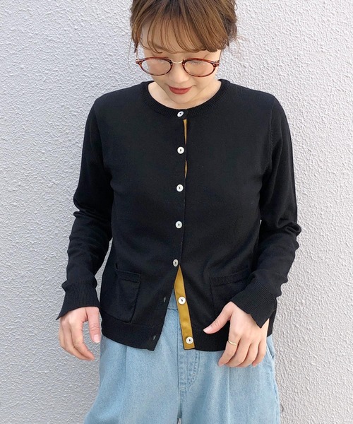 PICCIN（ピッチン）の「シェルボタンバイカラーカーディガン（カーディガン/ボレロ・レディース・ネイビー/ピンク/グリーン/アイボリー/マスタード/ラベンダー/ブラック/レッド/オフホワイト/ブルー/グレイッシュベージュ/ベビーピンク/ブラック系その他/クリーム/ライトグリーン/ライトグレー/パープル/ベージュ/レモンイエロー/グレー・MEDIUM/M）」の21枚目の写真